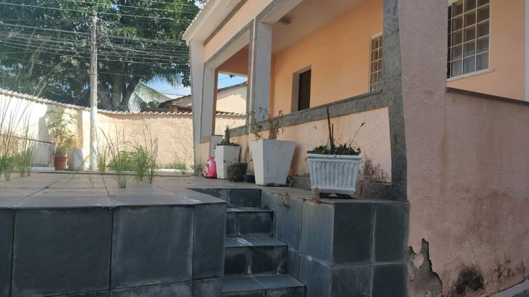 Imagem Casa com 3 Quartos à Venda, em Campo Grande - Rio De Janeiro Imagem Casa com 3 Quartos à Venda, em Campo Grande - Rio De Janeiro