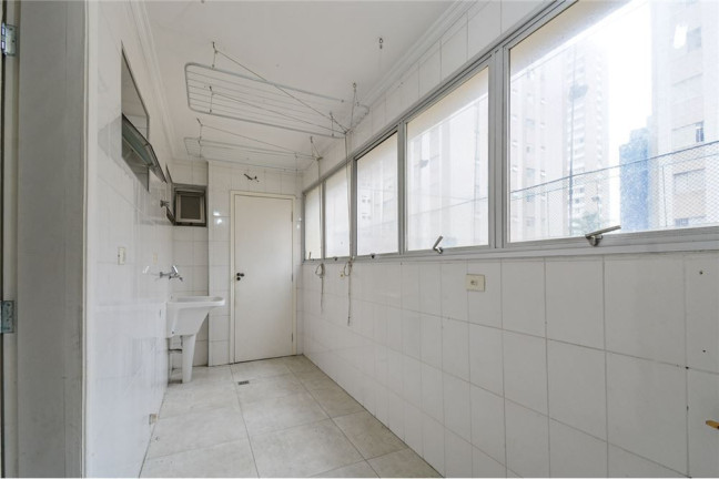 Imagem Apartamento com 3 Quartos à Venda, 161 m² em Moema - São Paulo Imagem Apartamento com 3 Quartos à Venda, 161 m² em Moema - São Paulo