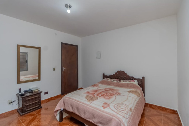 Imagem Casa com 3 Quartos à Venda,  em Vila Nova Galvão - São Paulo