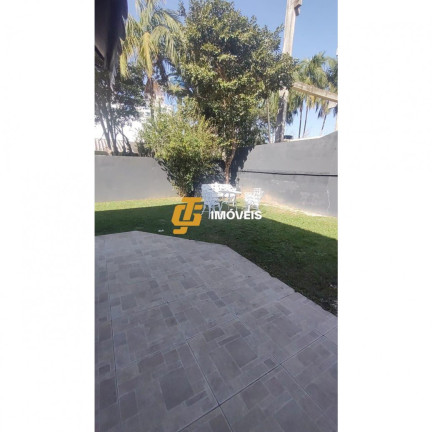 Imagem Casa com 4 Quartos à Venda, 201 m² em Cedros - Camboriú Imagem Casa com 4 Quartos à Venda, 201 m² em Cedros - Camboriú