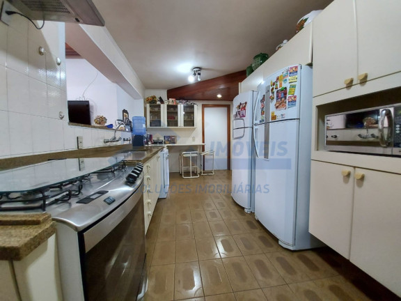 Imagem Sobrado com 5 Quartos à Venda, 380 m² em Jardim Lindóia - Porto Alegre Imagem Sobrado com 5 Quartos à Venda, 380 m² em Jardim Lindóia - Porto Alegre