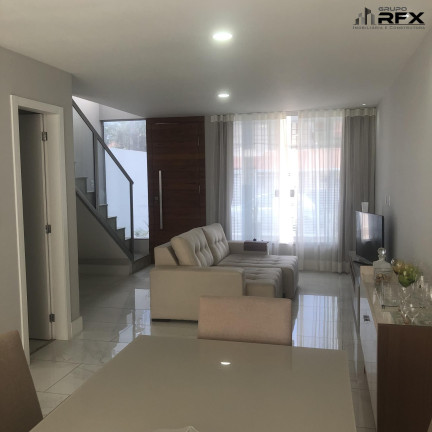 Imagem Casa com 3 Quartos à Venda, 134 m² em Piratininga - Niterói