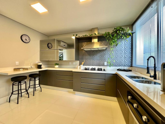 Imagem Casa com 6 Quartos à Venda, 516 m² em Xangri-la - Capao Da Canoa Imagem Casa com 6 Quartos à Venda, 516 m² em Xangri-la - Capao Da Canoa