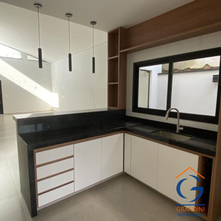Imagem Imóvel com 3 Quartos à Venda, 330 m² em Condomínio Califórnia - Estiva Gerbi Imagem Imóvel com 3 Quartos à Venda, 330 m² em Condomínio Califórnia - Estiva Gerbi