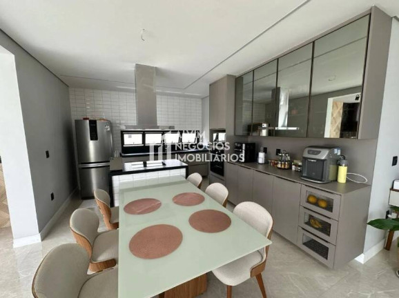 Imagem Sobrado com 3 Quartos à Venda, 283 m² em Loteamento Verana - São José Dos Campos Imagem Sobrado com 3 Quartos à Venda, 283 m² em Loteamento Verana - São José Dos Campos