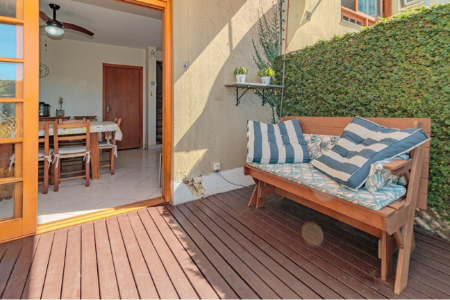 Imagem Casa com 3 Quartos à Venda, 160 m² em Chácara Das Pedras - Porto Alegre Imagem Casa com 3 Quartos à Venda, 160 m² em Chácara Das Pedras - Porto Alegre