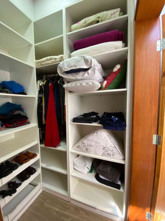 Imagem Casa com 4 Quartos à Venda, 256 m² em Aruã - Mogi Das Cruzes Imagem Casa com 4 Quartos à Venda, 256 m² em Aruã - Mogi Das Cruzes