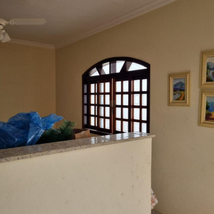 Imagem Casa com 3 Quartos à Venda, 340 m² em Chácara Do Visconde - Taubaté Imagem Casa com 3 Quartos à Venda, 340 m² em Chácara Do Visconde - Taubaté