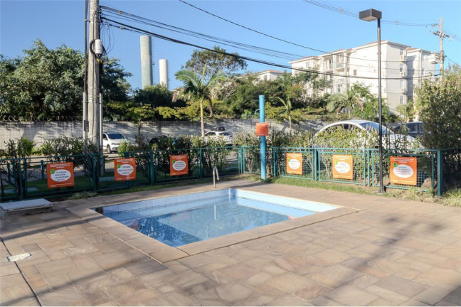 Imagem Apartamento com 3 Quartos à Venda, 70 m² em Humaitá - Porto Alegre Imagem Apartamento com 3 Quartos à Venda, 70 m² em Humaitá - Porto Alegre