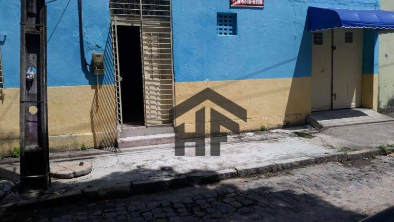 Imagem Casa com 5 Quartos à Venda ou Locação, 200 m² em Coelhos - Recife Imagem Casa com 5 Quartos à Venda ou Locação, 200 m² em Coelhos - Recife