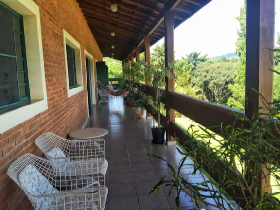 Imagem Imóvel com 6 Quartos à Venda, 1.500 m² em Zona Rural - Joanópolis