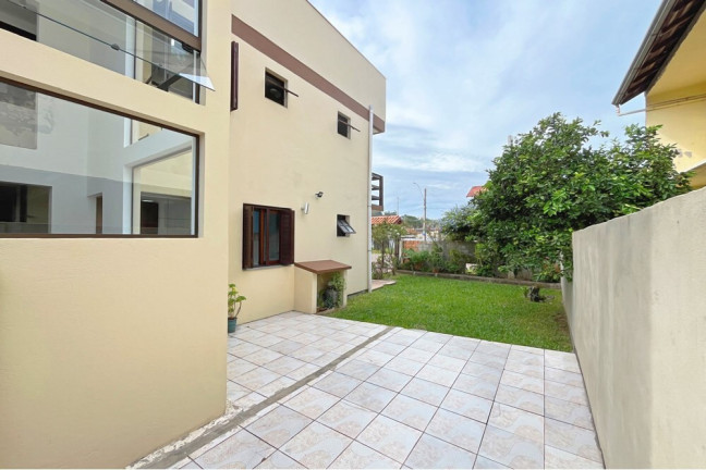Imagem Casa com 2 Quartos à Venda, 128 m² em Espírito Santo - Porto Alegre Imagem Casa com 2 Quartos à Venda, 128 m² em Espírito Santo - Porto Alegre