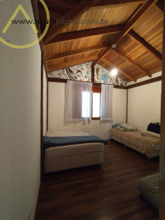 Imagem Casa com 3 Quartos à Venda, 241 m² em Parque Petrópolis - Mairiporã Imagem Casa com 3 Quartos à Venda, 241 m² em Parque Petrópolis - Mairiporã