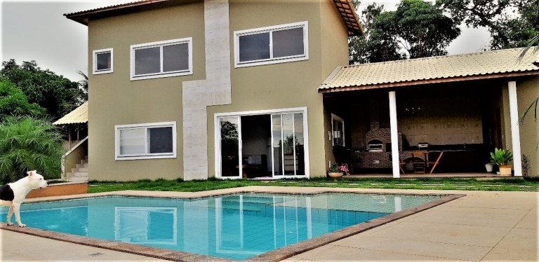 Imagem Imóvel com 3 Quartos à Venda, 2.000 m²