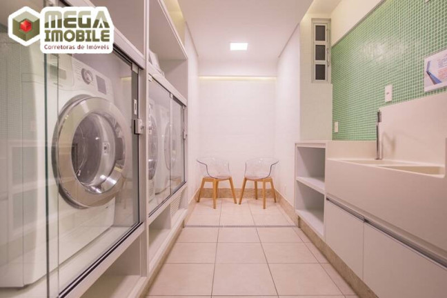 Imagem Apartamento com 1 Quarto à Venda, 50 m² em Centro - Florianópolis Imagem Apartamento com 1 Quarto à Venda, 50 m² em Centro - Florianópolis