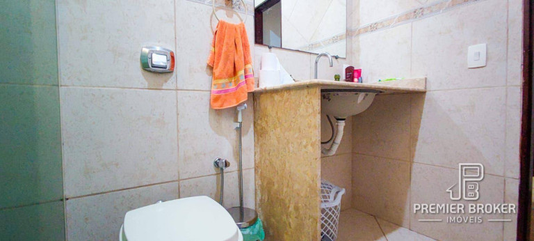 Imagem Casa com 4 Quartos à Venda, 180 m² em Parque Do Imbui - Teresópolis Imagem Casa com 4 Quartos à Venda, 180 m² em Parque Do Imbui - Teresópolis