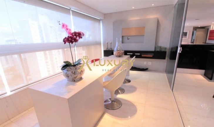 Imagem Imóvel com 4 Quartos à Venda, 274 m² em Vila Da Serra - Nova Lima Imagem Imóvel com 4 Quartos à Venda, 274 m² em Vila Da Serra - Nova Lima