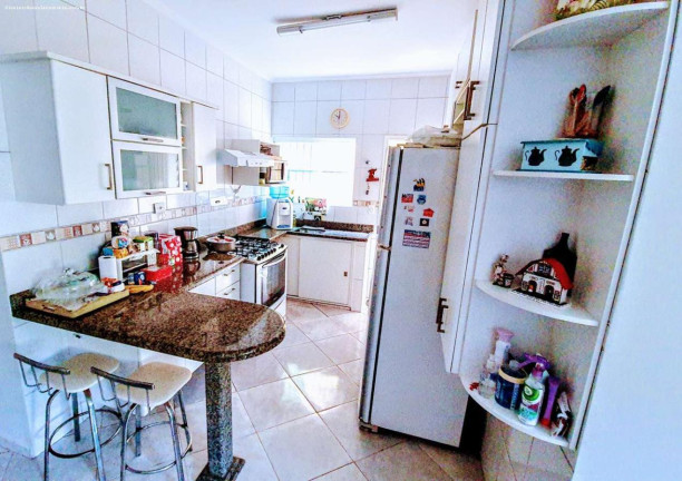 Imagem Casa com 3 Quartos à Venda, 95 m² em Estância São José - Peruíbe