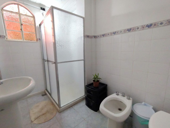 Imagem Casa com 8 Quartos à Venda, 327 m² em Albuquerque - Teresópolis Imagem Casa com 8 Quartos à Venda, 327 m² em Albuquerque - Teresópolis
