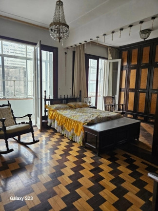 Imagem Apartamento com 3 Quartos à Venda, 202 m² em Centro Histórico - Porto Alegre Imagem Apartamento com 3 Quartos à Venda, 202 m² em Centro Histórico - Porto Alegre