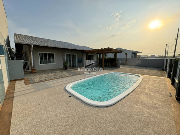 Casa com 4 Quartos à Venda, 196 m² em Barra Do Sai - Itapoá