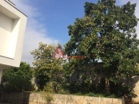 Imagem Sobrado com 3 Quartos à Venda, em Vila Andrade - São Paulo Imagem Sobrado com 3 Quartos à Venda, em Vila Andrade - São Paulo