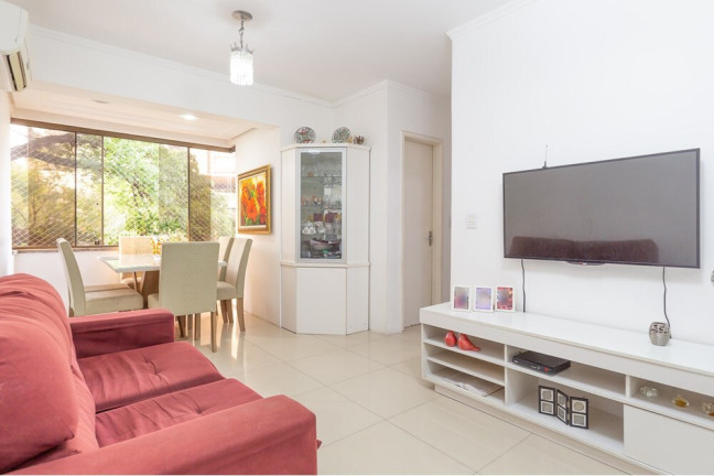 Imagem Imóvel com 2 Quartos à Venda, 56 m² em Glória - Porto Alegre Imagem Imóvel com 2 Quartos à Venda, 56 m² em Glória - Porto Alegre