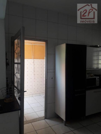 Imagem Sobrado com 3 Quartos à Venda, 300 m² em Parque Industrial - São José Dos Campos Imagem Sobrado com 3 Quartos à Venda, 300 m² em Parque Industrial - São José Dos Campos