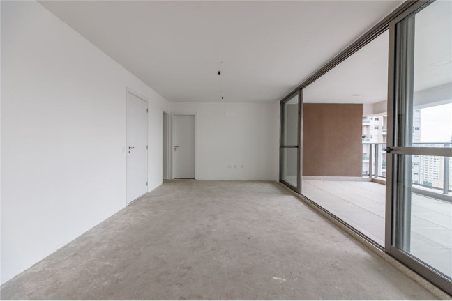Imagem Imóvel com 3 Quartos à Venda,  em Indianópolis - São Paulo