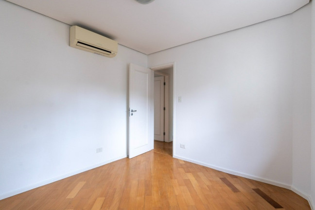 Imagem Casa com 5 Quartos à Venda, 424.220 m² em Jardim Petrópolis - São Paulo Imagem Casa com 5 Quartos à Venda, 424.220 m² em Jardim Petrópolis - São Paulo