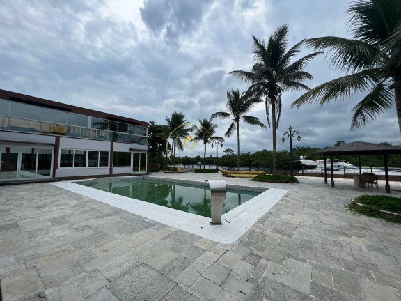 Imagem Casa com 8 Quartos à Venda, 700 m² em Guarujá Imagem Casa com 8 Quartos à Venda, 700 m² em Guarujá
