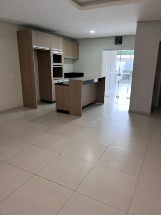 Imagem Sobrado com 3 Quartos à Venda, 148 m² em Floresta - Joinville Imagem Sobrado com 3 Quartos à Venda, 148 m² em Floresta - Joinville