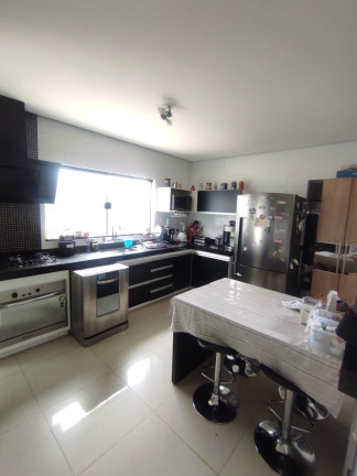 Imagem Casa de Condomínio com 3 Quartos à Venda, 220 m² em Quinta Ranieri - Bauru Imagem Casa de Condomínio com 3 Quartos à Venda, 220 m² em Quinta Ranieri - Bauru