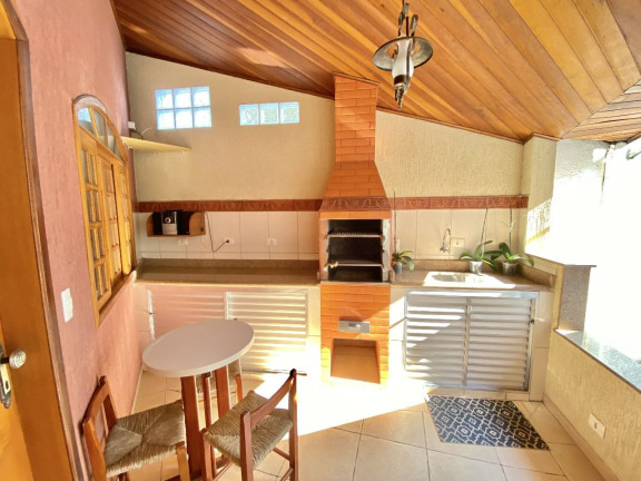 Imagem Casa com 3 Quartos à Venda, 182 m² em Vila Industrial - São José Dos Campos