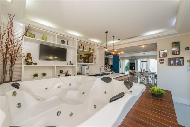 Imagem Casa com 3 Quartos à Venda, 348 m² em Centro - Balneário Camboriú