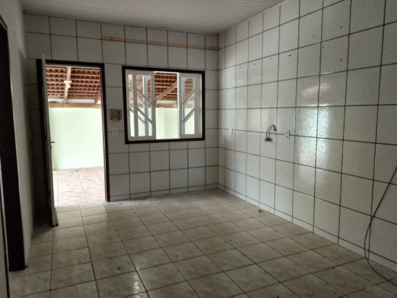 Imagem Casa com 4 Quartos à Venda, 160 m² em Centro - Balneário Barra Do Sul Imagem Casa com 4 Quartos à Venda, 160 m² em Centro - Balneário Barra Do Sul