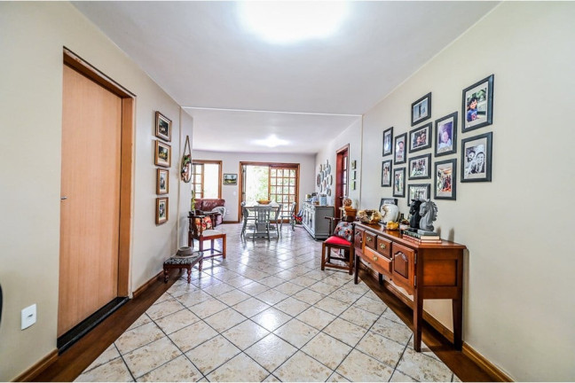 Imagem Casa com 4 Quartos à Venda, 231 m² em Santa Tereza - Porto Alegre Imagem Casa com 4 Quartos à Venda, 231 m² em Santa Tereza - Porto Alegre