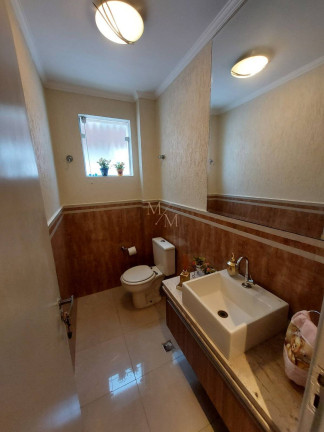 Imagem Casa com 4 Quartos à Venda, 228 m² em Aparecida - Santos
