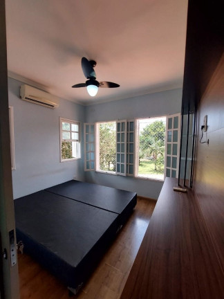 Imagem Sobrado com 3 Quartos à Venda, 259 m² em Jardim Uirá - São José Dos Campos Imagem Sobrado com 3 Quartos à Venda, 259 m² em Jardim Uirá - São José Dos Campos