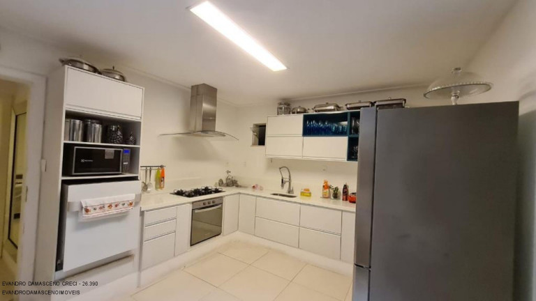 Imagem Casa com 4 Quartos à Venda, 450 m² em Busca Vida (abrantes) - Camaçari