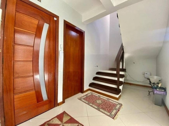 Imagem Casa com 4 Quartos à Venda, 233 m² em Menino Deus - Porto Alegre Imagem Casa com 4 Quartos à Venda, 233 m² em Menino Deus - Porto Alegre