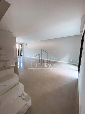 Imagem Casa com 3 Quartos à Venda, 157 m² em Terras Altas - Camboriú Imagem Casa com 3 Quartos à Venda, 157 m² em Terras Altas - Camboriú