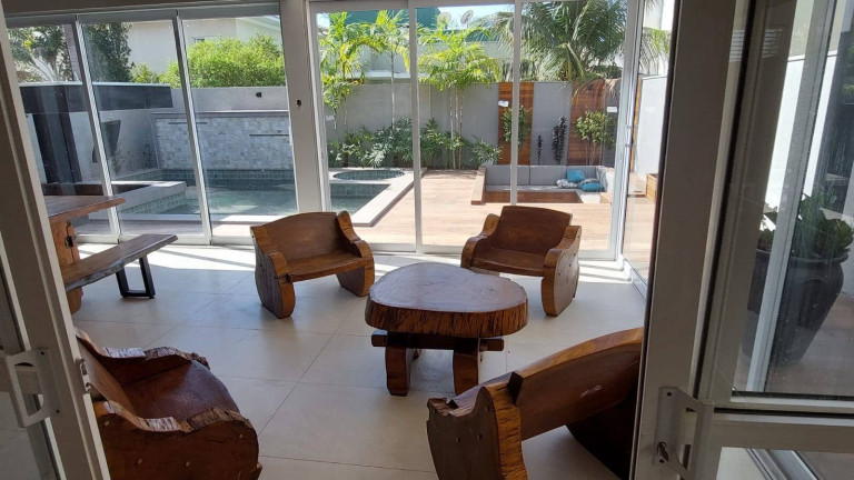 Imagem Casa com 4 Quartos à Venda, 375 m² em Condomínio Belvedere - Cuiabá Imagem Casa com 4 Quartos à Venda, 375 m² em Condomínio Belvedere - Cuiabá