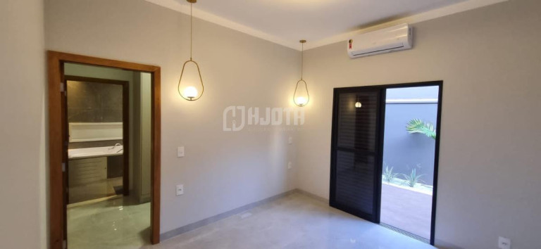 Imagem Casa de Condomínio com 3 Quartos à Venda, 235 m² em Condomínio Vilage La Montagne - São José Do Rio Preto