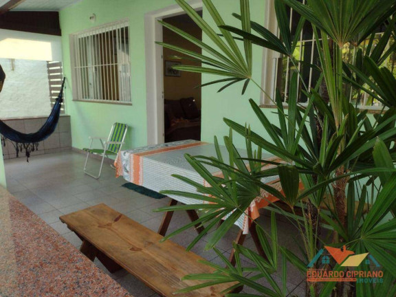 Imagem Casa com 3 Quartos à Venda ou Locação, 166 m² em Centro - Caraguatatuba