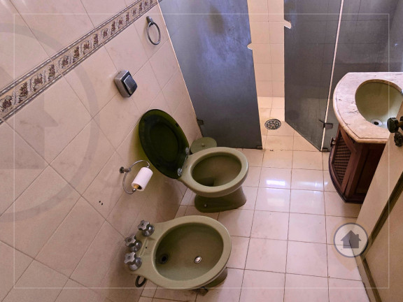 Imagem Casa com 4 Quartos à Venda, 300 m² em Vila Rosália - Guarulhos Imagem Casa com 4 Quartos à Venda, 300 m² em Vila Rosália - Guarulhos