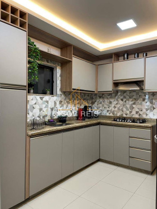 Imagem Casa com 3 Quartos à Venda, 240 m² em Parque Novo Jockey - Campos Dos Goytacazes Imagem Casa com 3 Quartos à Venda, 240 m² em Parque Novo Jockey - Campos Dos Goytacazes