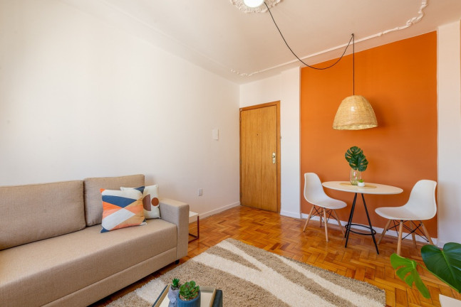 Imagem Imóvel com 1 Quarto à Venda, em Centro Histórico - Porto Alegre Imagem Imóvel com 1 Quarto à Venda, em Centro Histórico - Porto Alegre