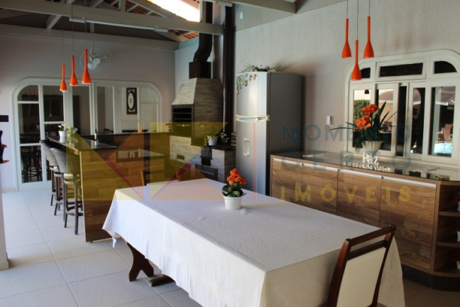 Imagem Casa com 4 Quartos à Venda, 386 m² em Escola Agrícola - Blumenau Imagem Casa com 4 Quartos à Venda, 386 m² em Escola Agrícola - Blumenau