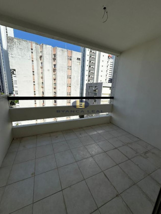 Imagem Apartamento com 3 Quartos à Venda, 110 m² em Casa Amarela - Recife